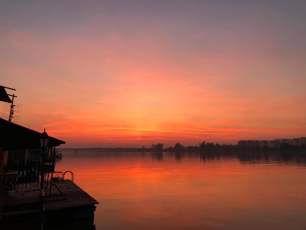 Sagando - Floating House On Sava River Belgrad Exterior foto